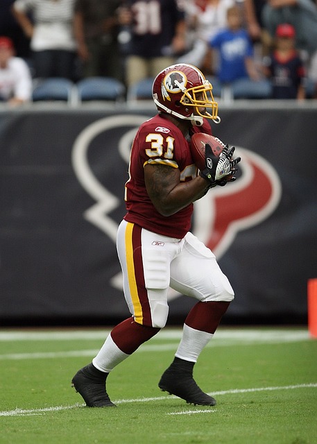 且透明的判 且透明的判